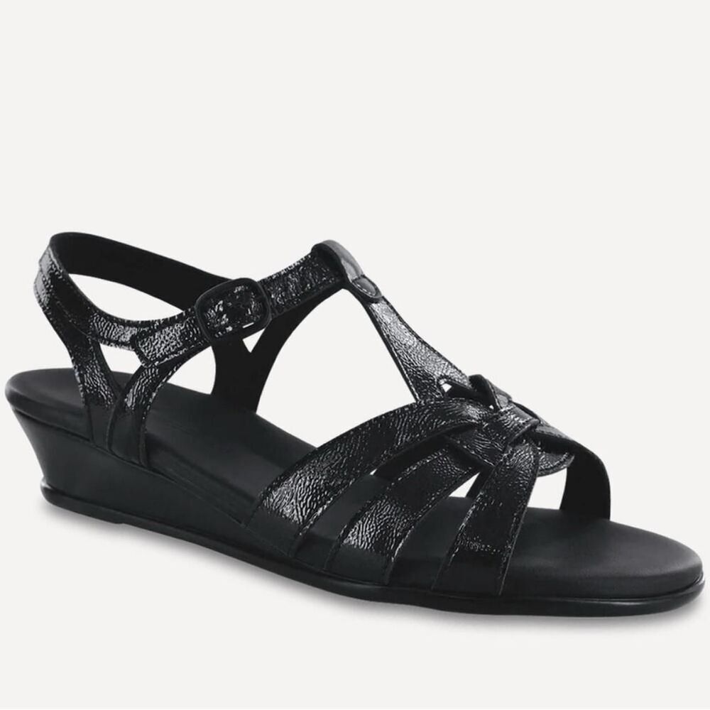 SAS Aurora t strap Women's Black Sandals women’s size 7.5. Like new!